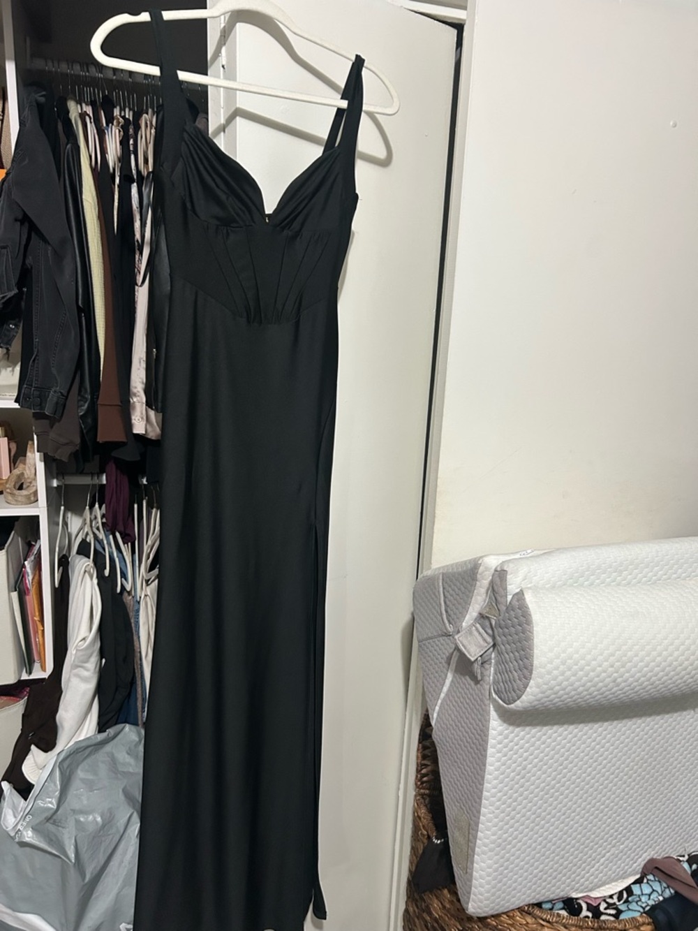 Classic Black Maxi Dress with Sweetheart Neckline